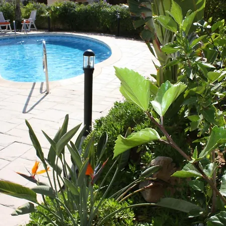 Seaside 2-bedroom With Private Pool, Garden Wifi Your Perfect Escape * Pissouri